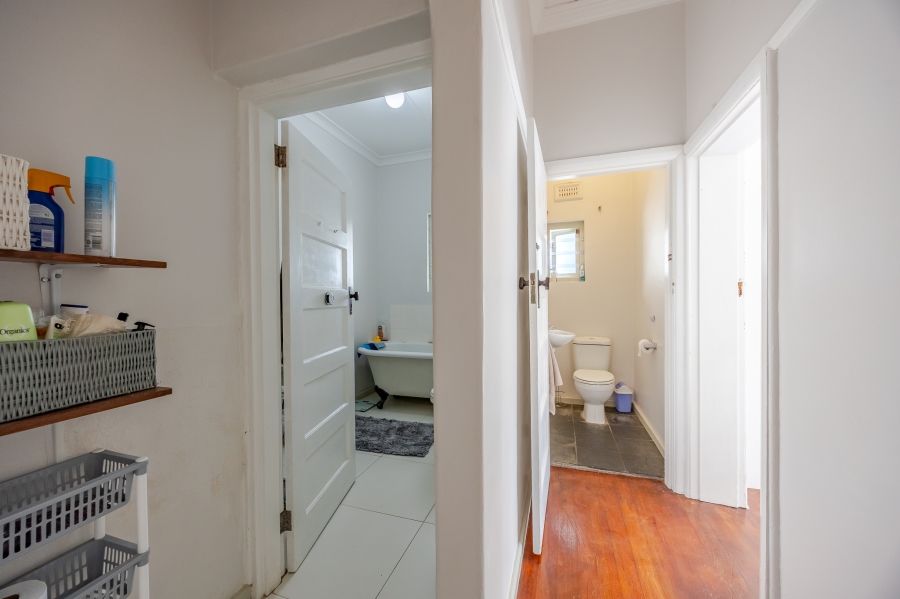 4 Bedroom Property for Sale in Wynberg Upper Western Cape